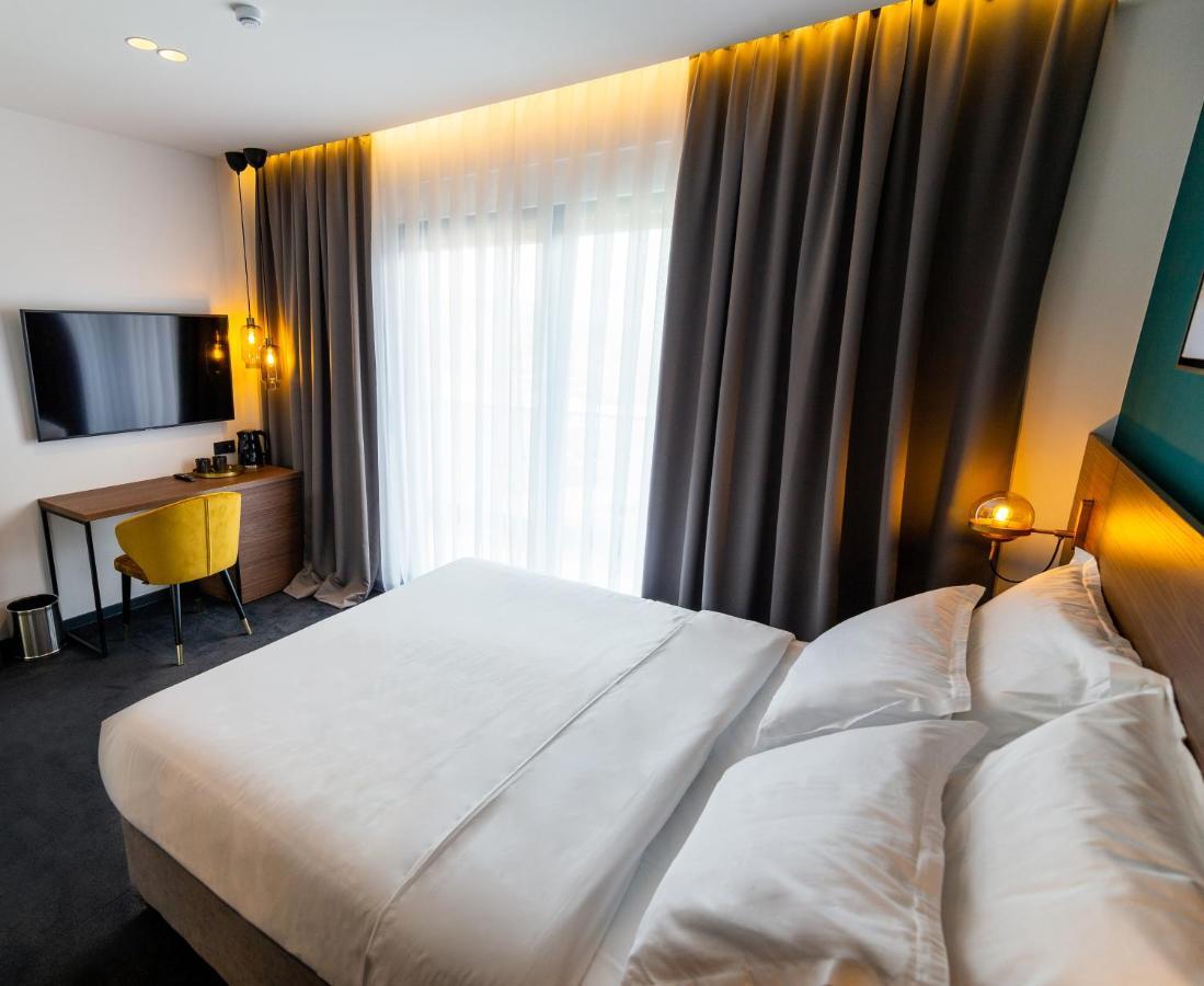 Boutique Rooms 76 Imotski Ngoại thất bức ảnh